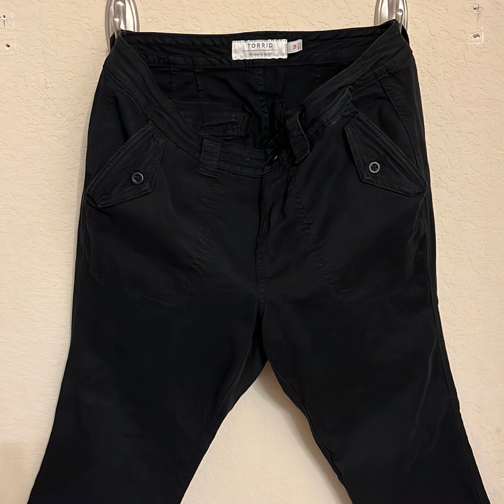Torrid size 16 black cargo like pants